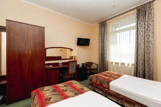Гостиница Берлин Калининград Стандартный двухместный номер с 1 кроватью или 2 отдельными кроватями-3