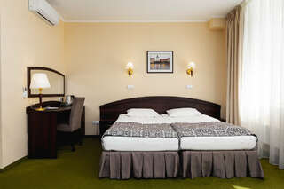 Гостиница Берлин Калининград Улучшенный семейный номер-4